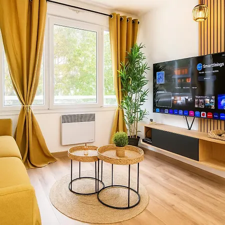 Lumineux Et Elegant Au Coeur De *